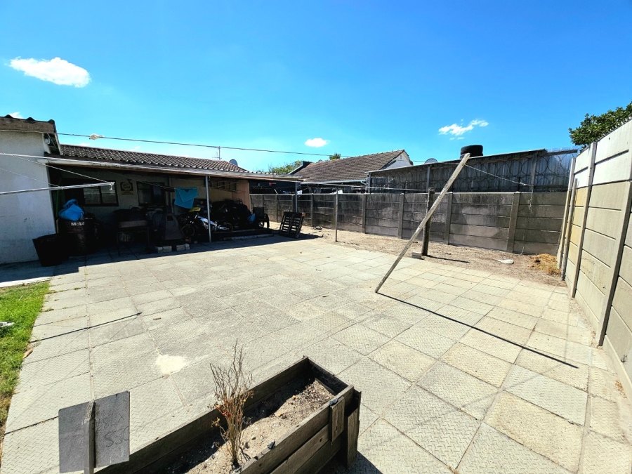 3 Bedroom Property for Sale in Lotus River Western Cape